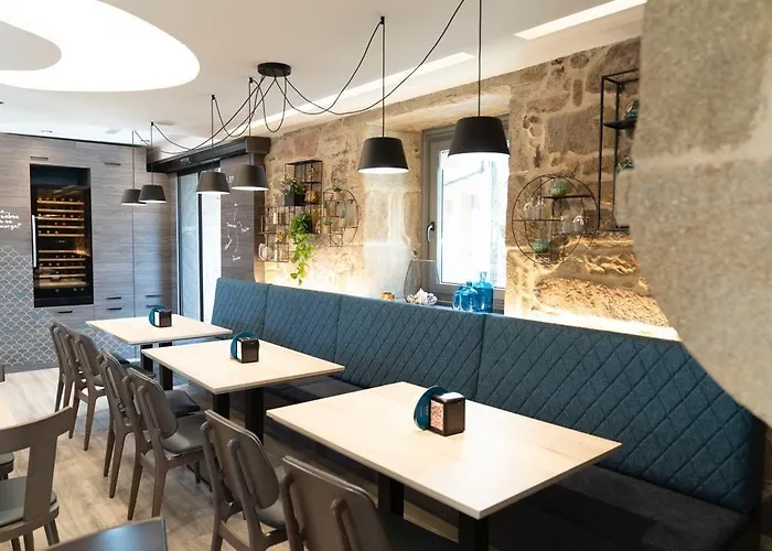 艾斯莫加马尔旅馆